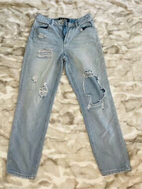 Indigo Rein Men's Light Blue Distressed Relaxed Jeans